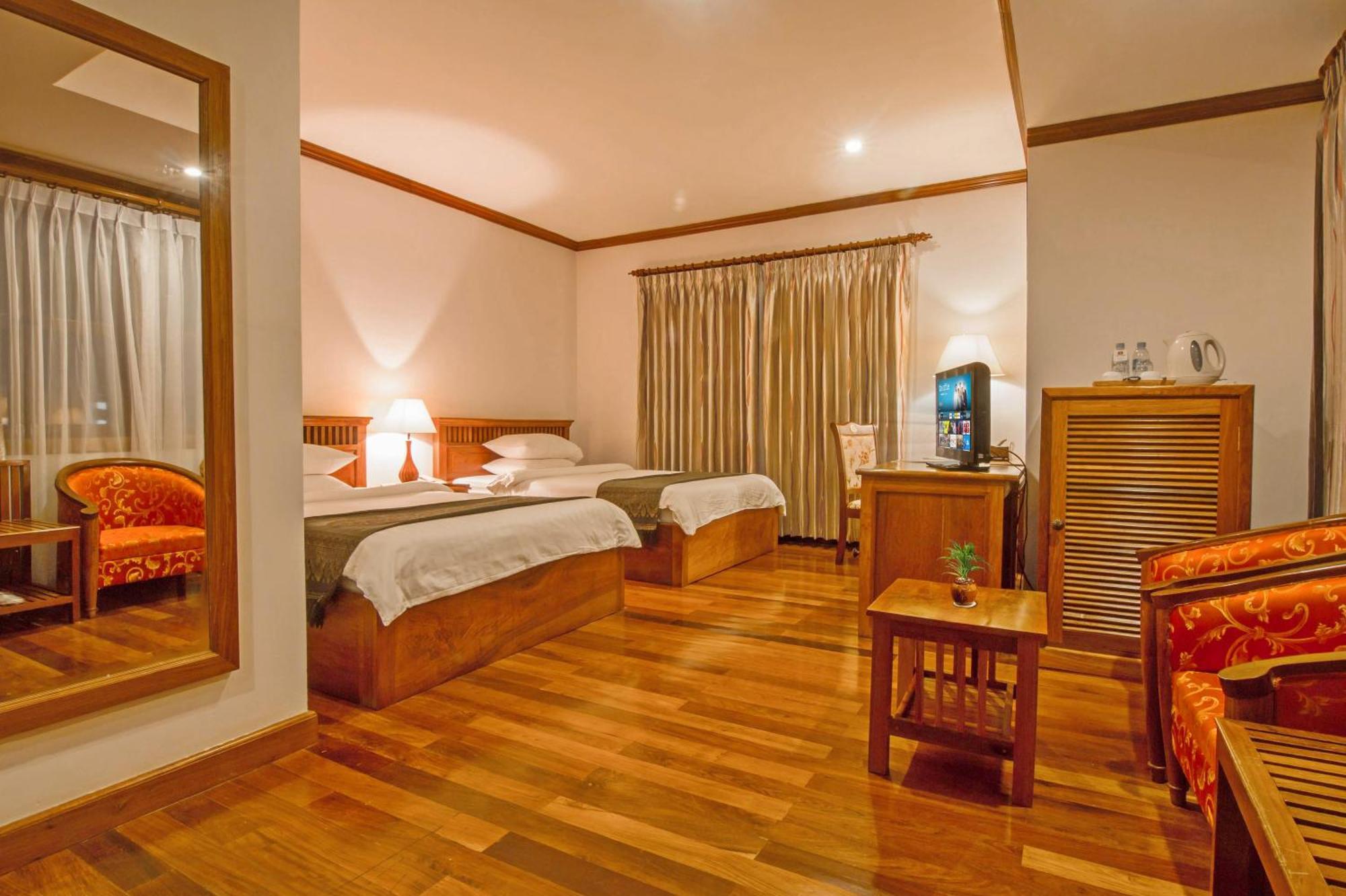 Cheathata Cta Hotel Сіємреап Екстер'єр фото